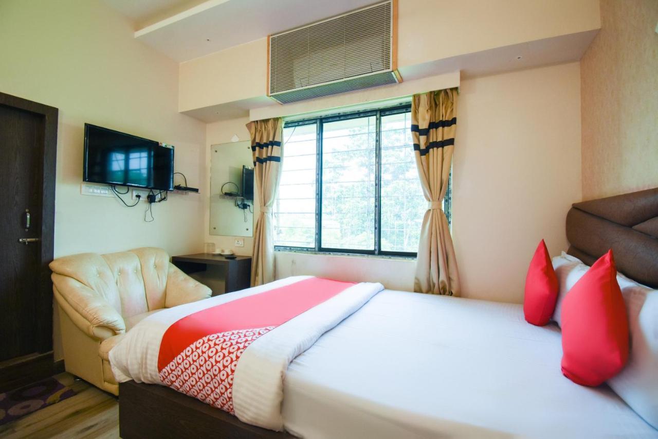Oyo 64260 Hotel Rajnandini Hābra Екстериор снимка