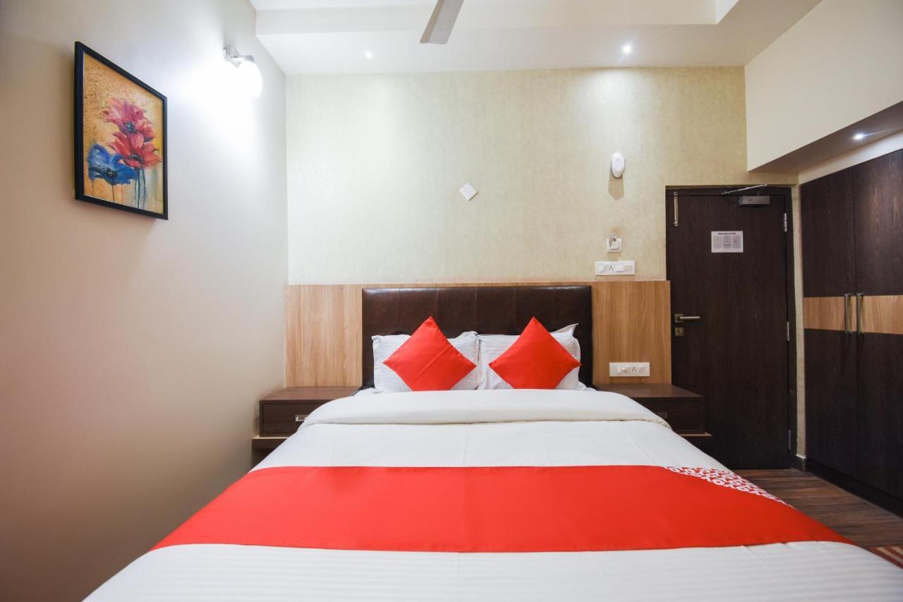 Oyo 64260 Hotel Rajnandini Hābra Екстериор снимка